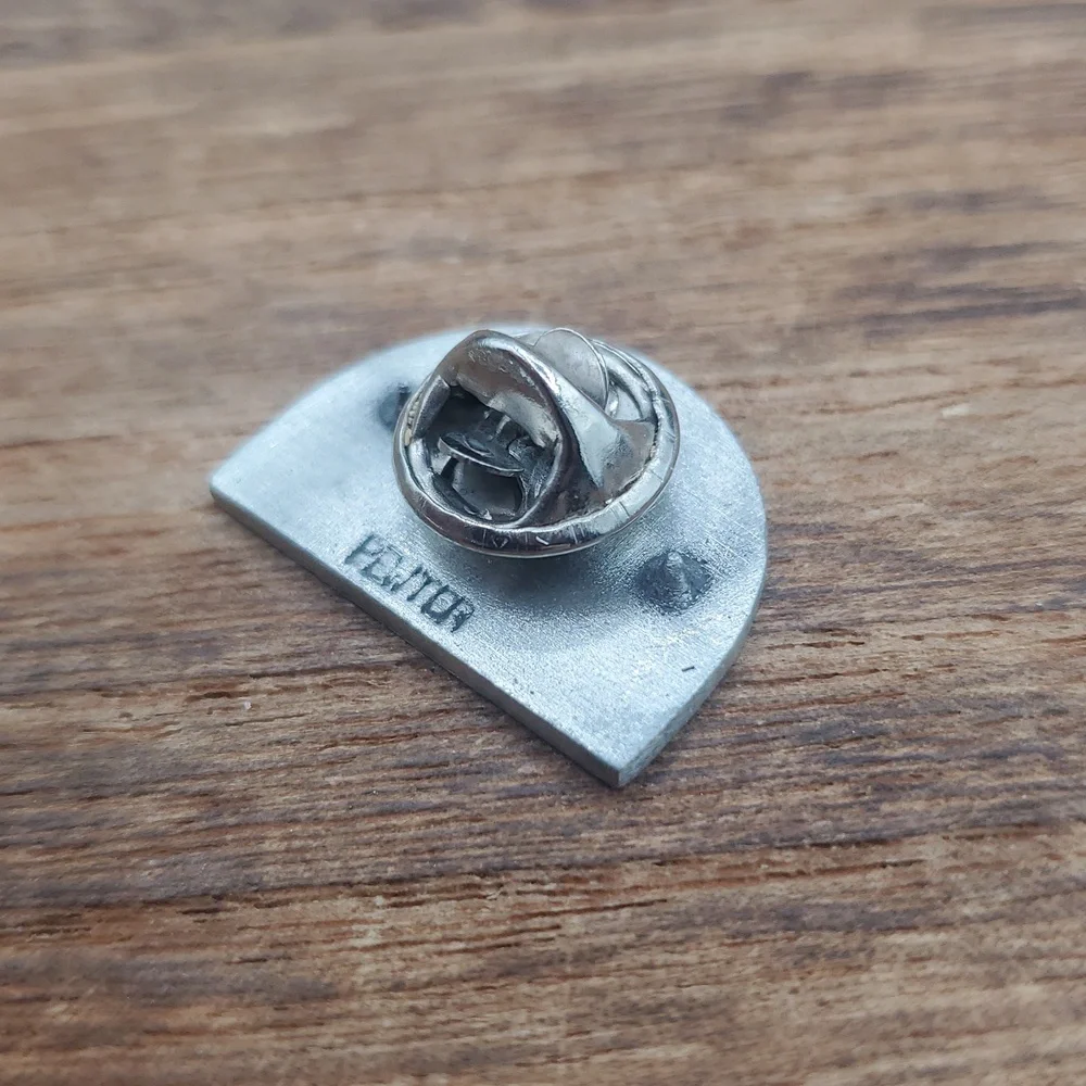Sea Central Region Metal Pin - Pewter and Black B431